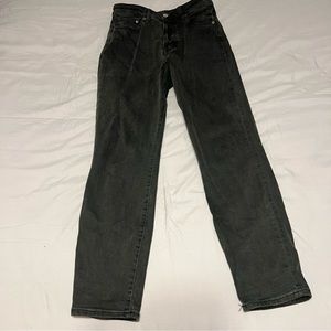 Great condition H&M Ultra High Rise Mom Jeans Black Button Up Jeans Size 4